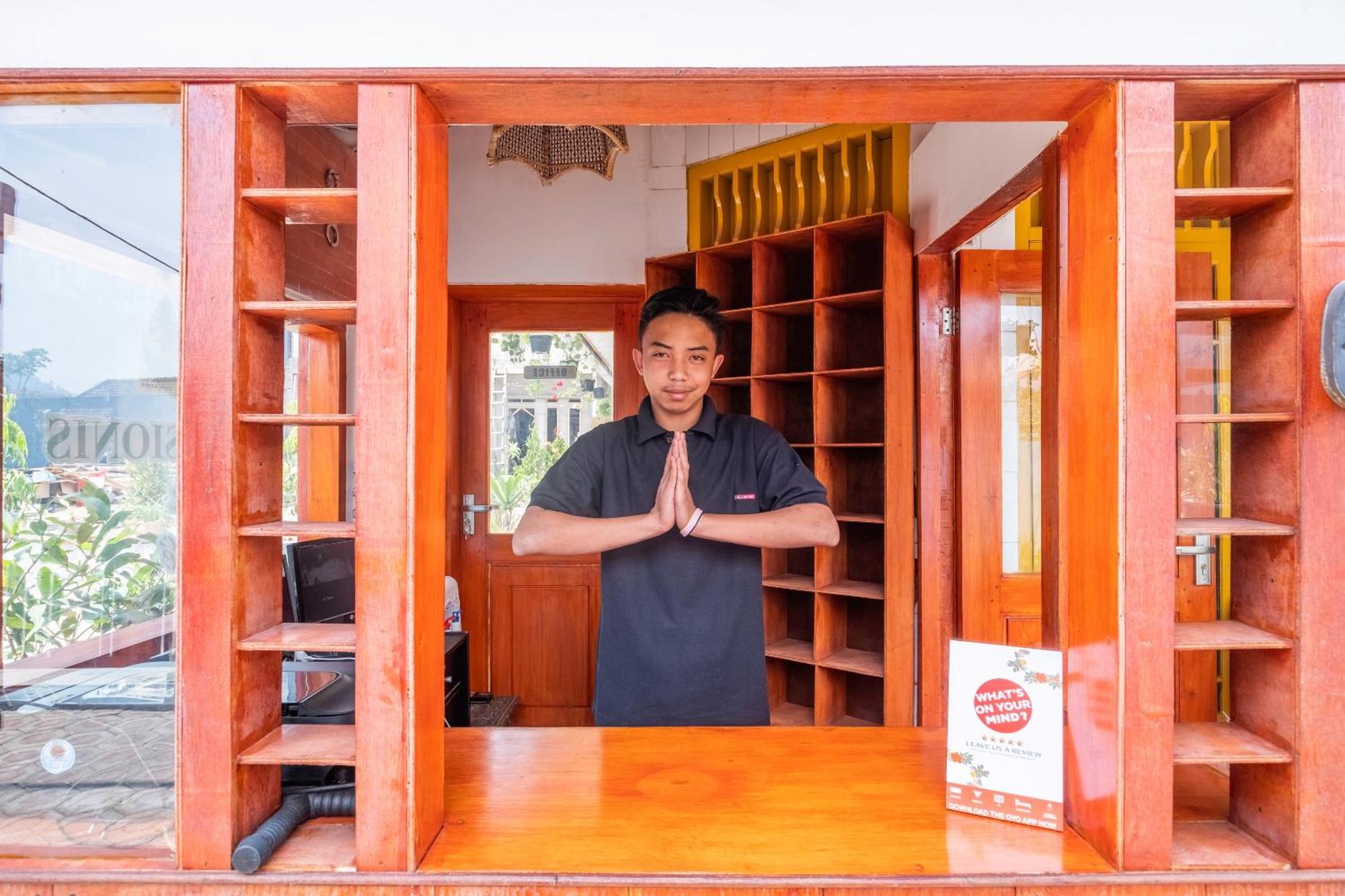 Capital O 1541 Puri Cikole Asri Hotel Lembang Ngoại thất bức ảnh